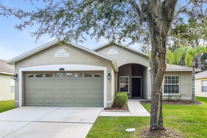 4013 CONSTANTINE LOOP WESLEY CHAPEL, FL 33543