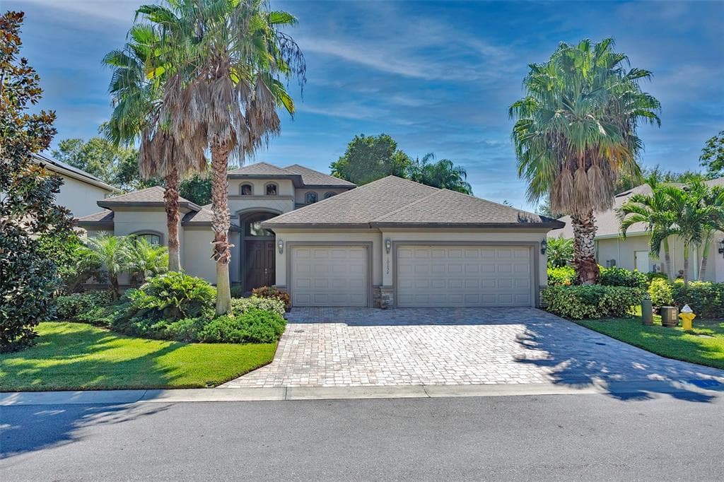 10252 BLOSSOM TRAIL SEMINOLE, FL 33772