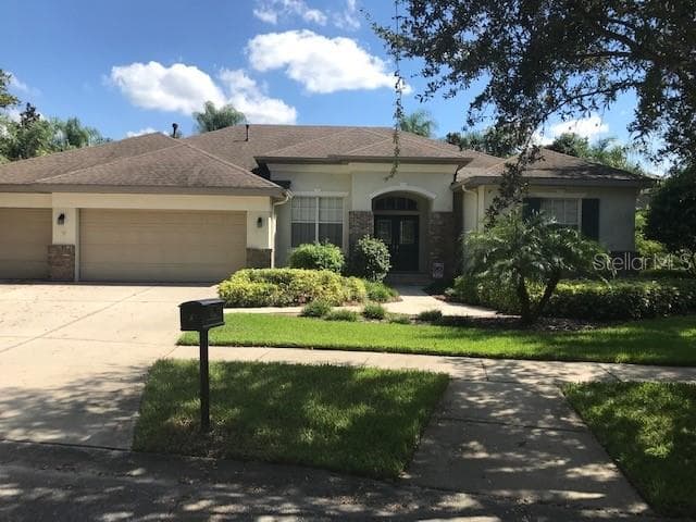 6136 IBISPARK DRIVE LITHIA, FL 33547