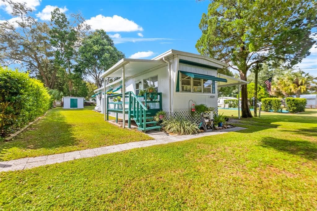 4339 TINY LANE ZEPHYRHILLS, FL 33541