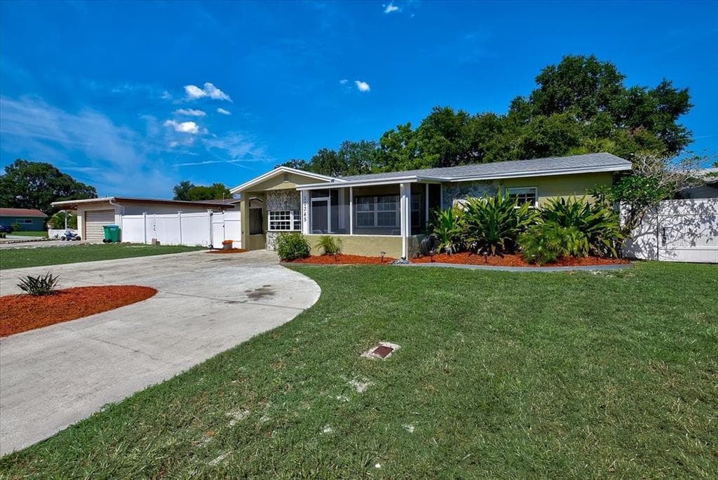 10345 TANGELO ROAD SEMINOLE, FL 33772