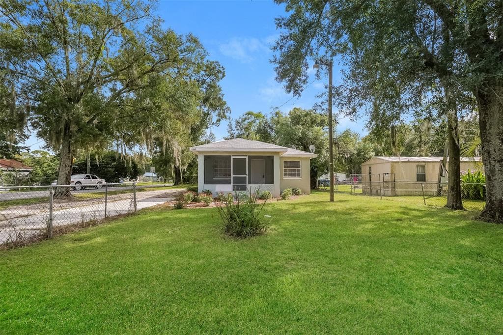 2402 OLD TAMPA HIGHWAY LAKELAND, FL 33815