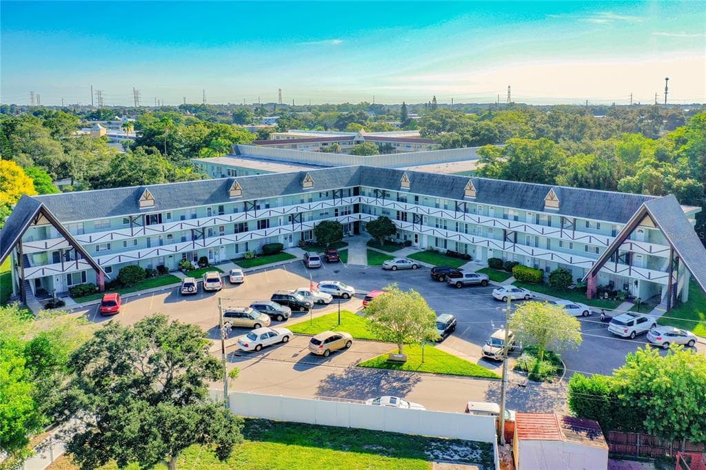 2043 DENMARK STREET UNIT 51 CLEARWATER, FL 33763
