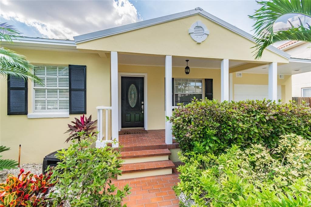 3619 W TAMPA CIR