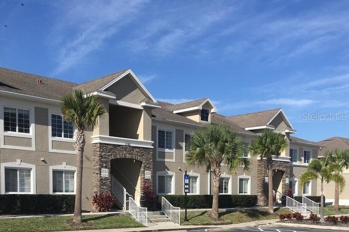 1195 GODAVARI WAY UNIT 206 WESLEY CHAPEL, FL 33543