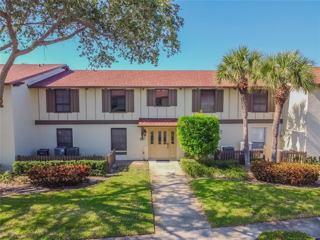509 PLAZA SEVILLE COURT UNIT 17 TREASURE ISLAND, FL 33706
