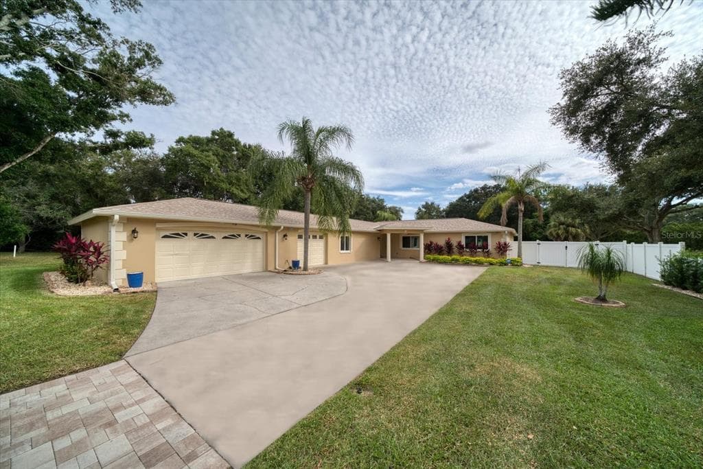 1928 NEBRASKA AVENUE PALM HARBOR, FL 34683