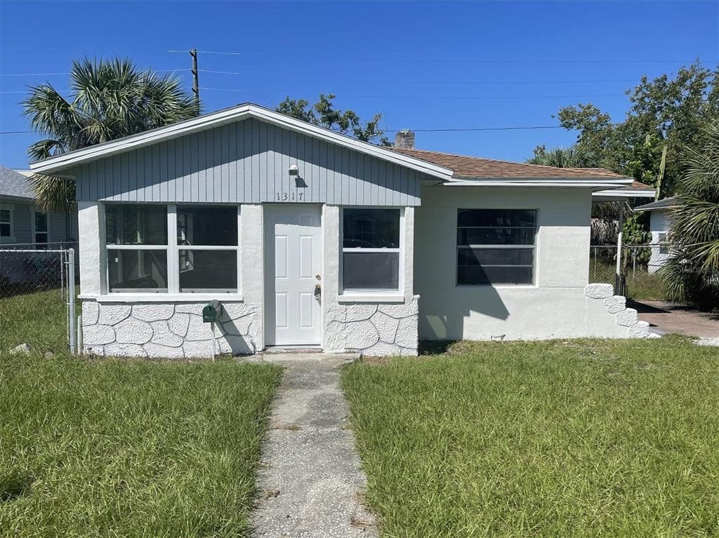 1317 PRESTON STREET S ST PETERSBURG, FL 33712