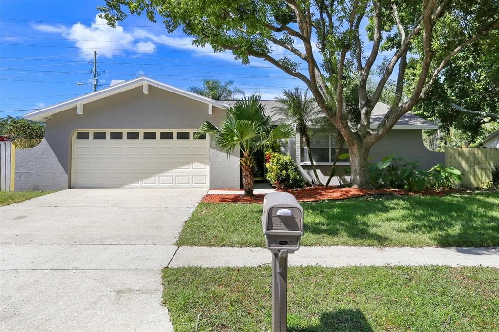 2104 CITRUS HILL LANE PALM HARBOR, FL 34683