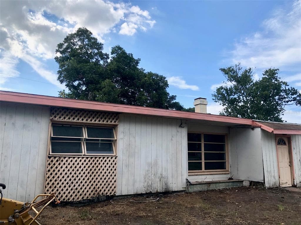 11096 RIDGE ROAD LARGO, FL 33778
