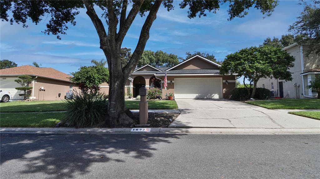 1622 POWDER RIDGE DRIVE VALRICO, FL 33594