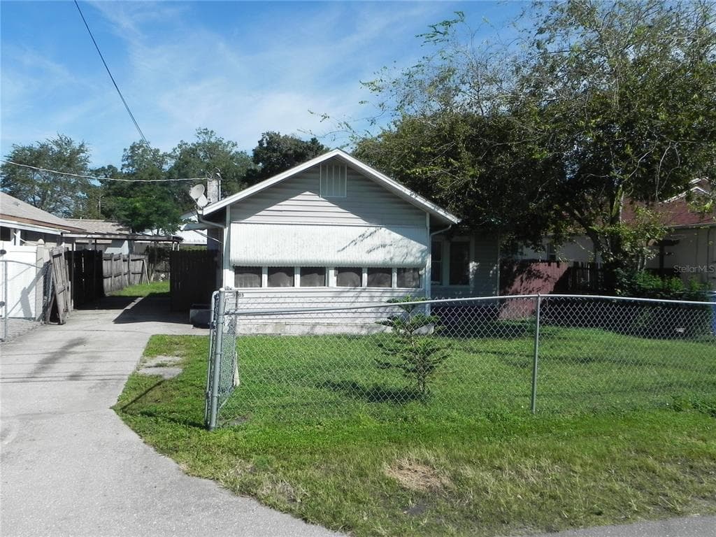 3005 W WILDER TAMPA, FL 33614