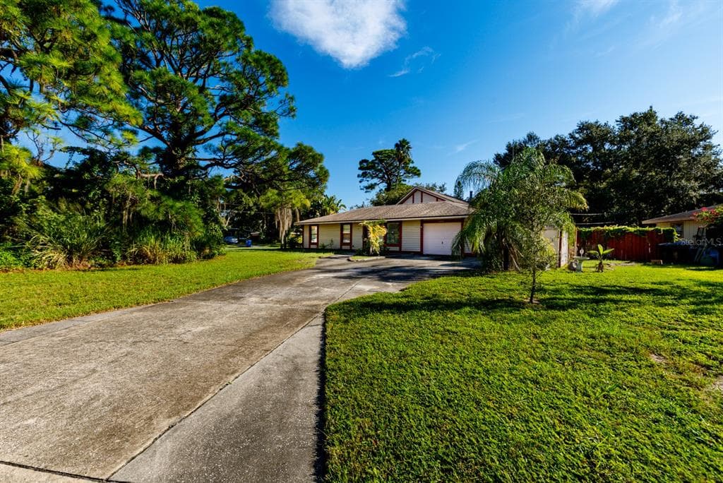 4900 CADIZ WAY S ST PETERSBURG, FL 33712