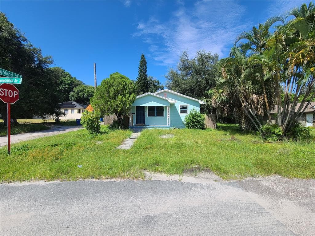 843 QUEENSBORO AVENUE S ST PETERSBURG, FL 33701