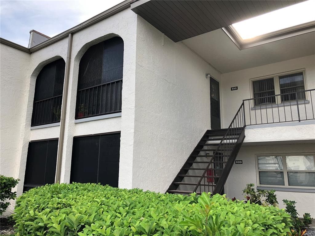 7701 STARKEY ROAD UNIT 610 LARGO, FL 33777