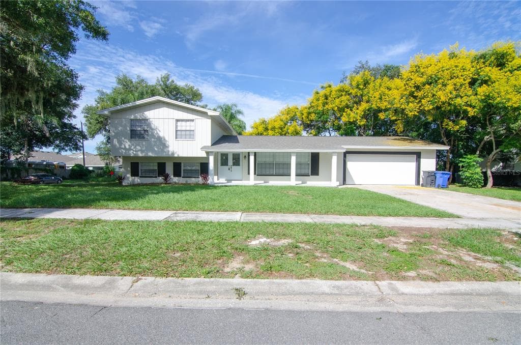 2306 MEDFORD LANE BRANDON, FL 33511