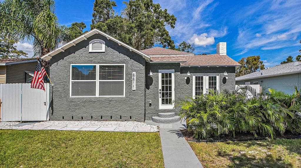 4411 EMERSON AVENUE S ST PETERSBURG, FL 33711