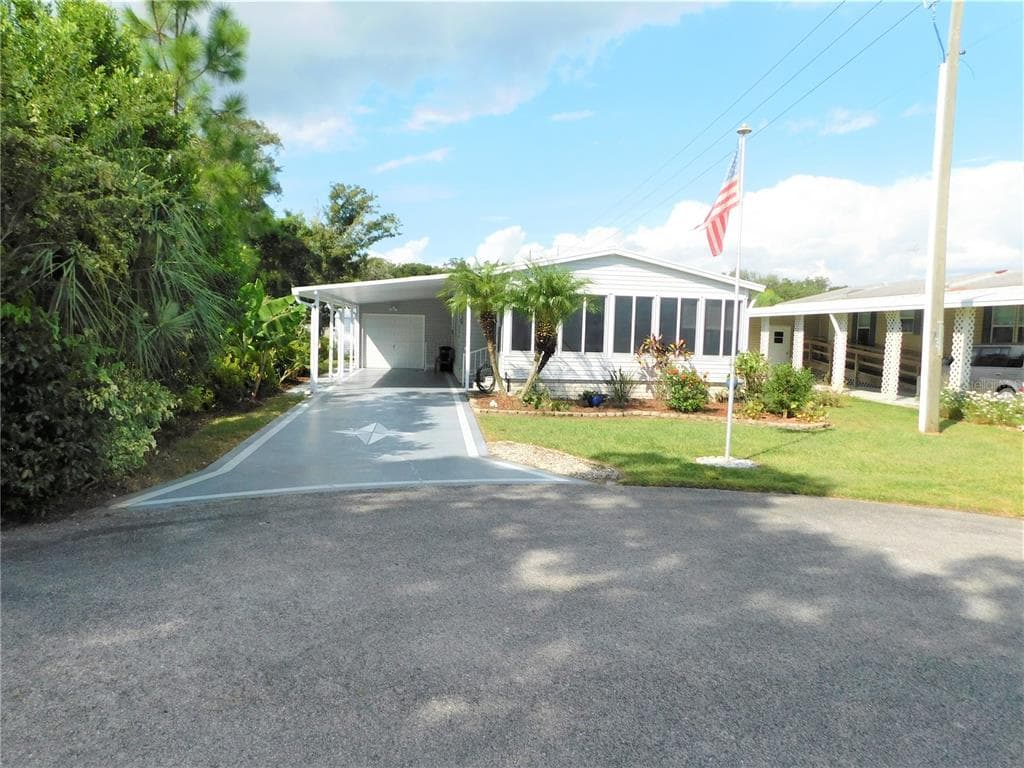36729 KIMELA AVENUE ZEPHYRHILLS, FL 33542