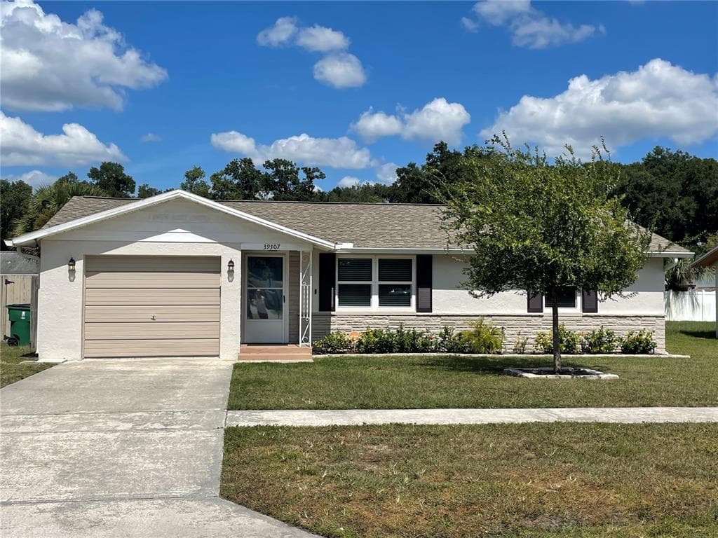 39307 8TH AVENUE ZEPHYRHILLS, FL 33542