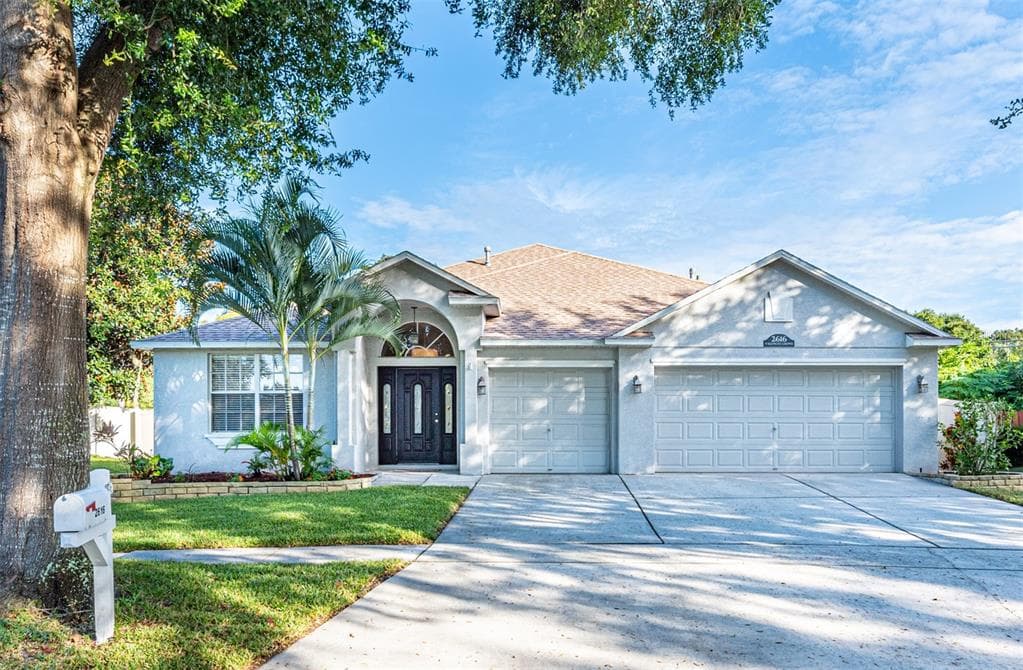 2616 VALENCIA GROVE DRIVE VALRICO, FL 33596