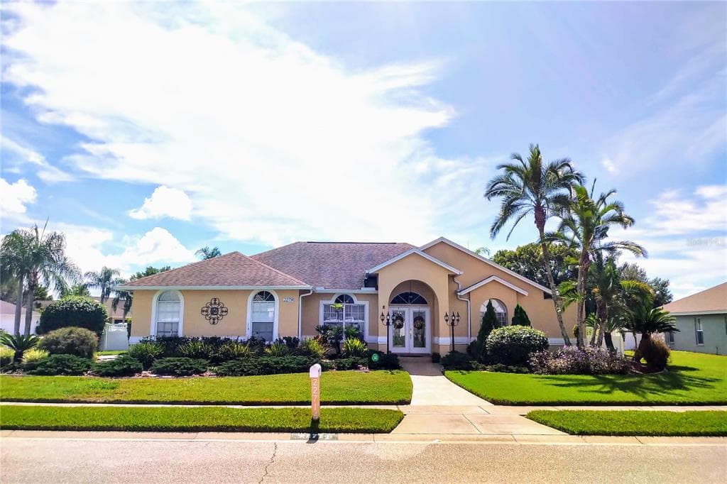 22714 MAGNOLIA TRACE BOULEVARD LUTZ, FL 33549