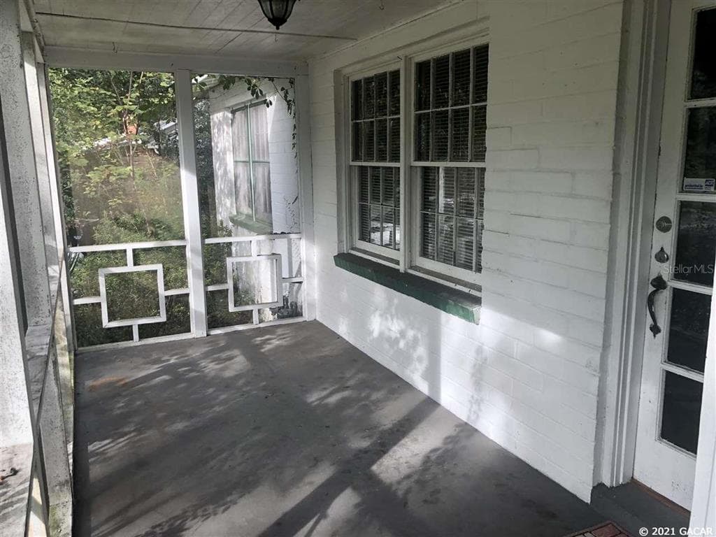 805 NE 9TH STREET UNIT A Gainesville, FL 32601