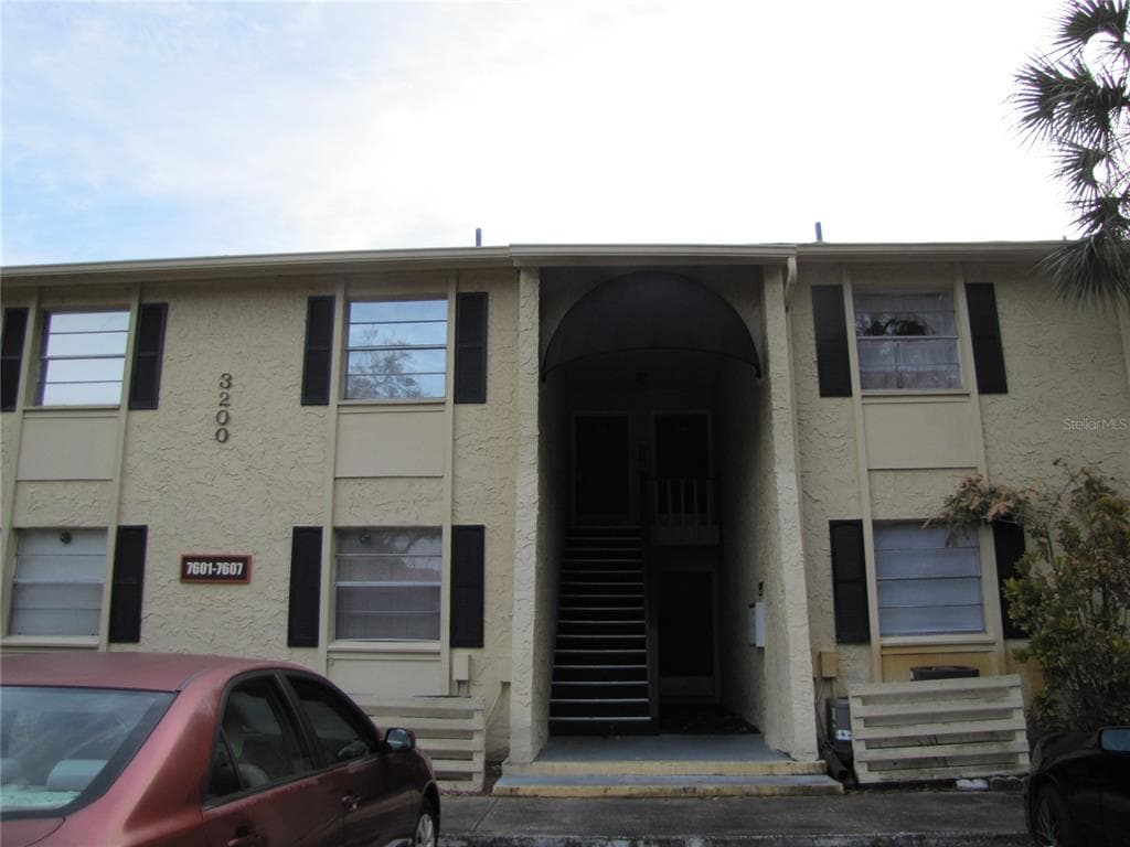 7607 ABONADO ROAD UNIT 7607 TAMPA, FL 33615