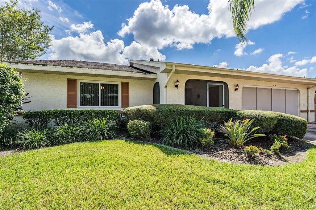 1414 INGRAM DRIVE UNIT 1414 SUN CITY CENTER, FL 33573