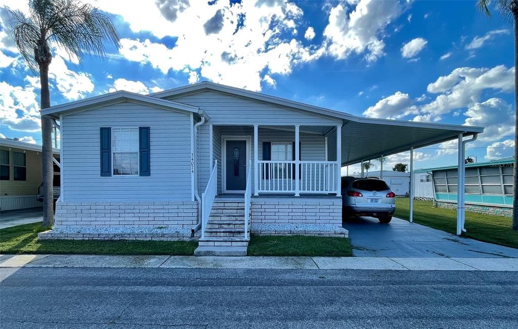 34074 AVOCADO DR N PINELLAS PARK, FL 33781