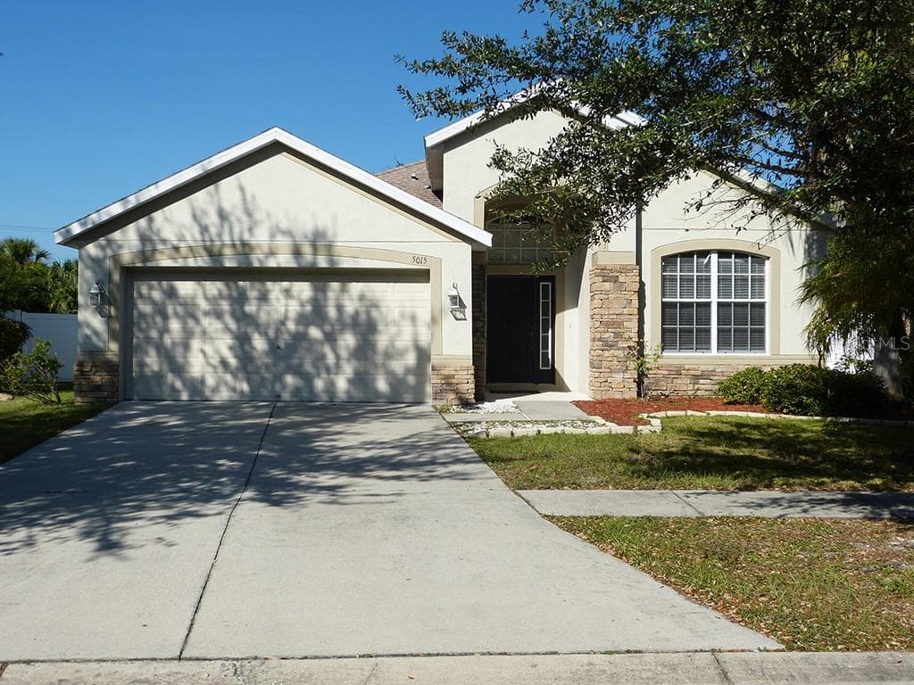5015 CLOVER MIST DRIVE APOLLO BEACH, FL 33572