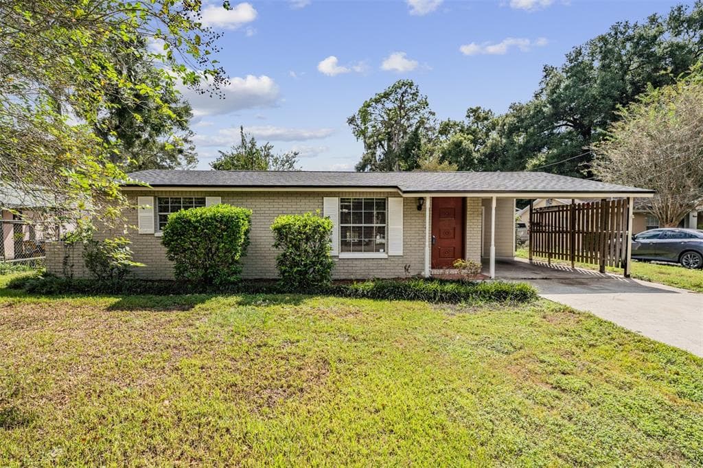 35844 OLD CLINTON AVENUE DADE CITY, FL 33525