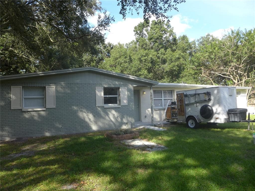 1402 E 139TH AVENUE TAMPA, FL 33613