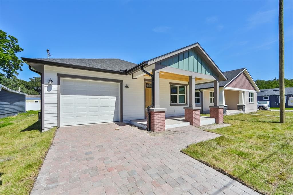 1518 E DIANA STREET TAMPA, FL 33610