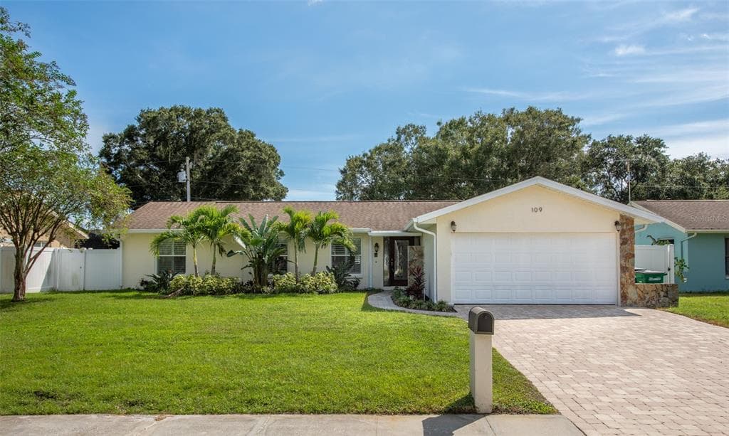 109 N BAY HILLS BOULEVARD SAFETY HARBOR, FL 34695