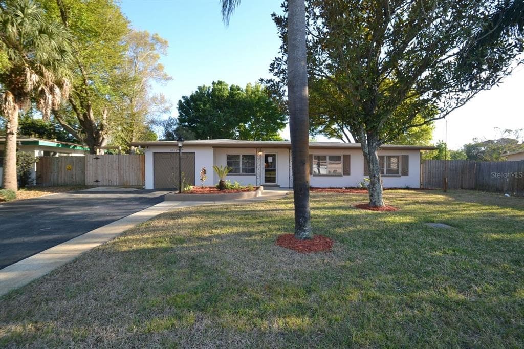 8740 GARDENIA DRIVE SEMINOLE, FL 33777