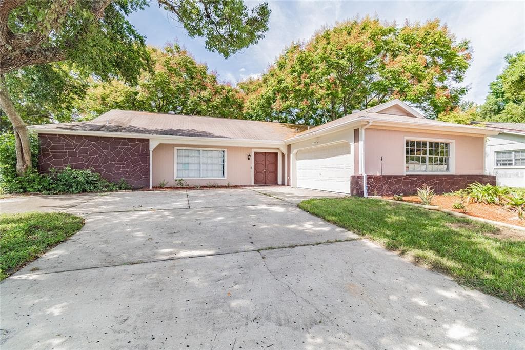 13121 SHERIDAN DRIVE HUDSON, FL 34667