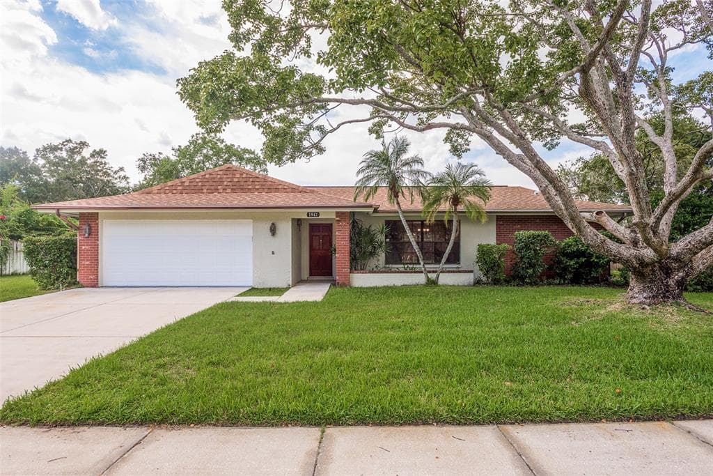1942 BRAE MOOR DRIVE DUNEDIN, FL 34698