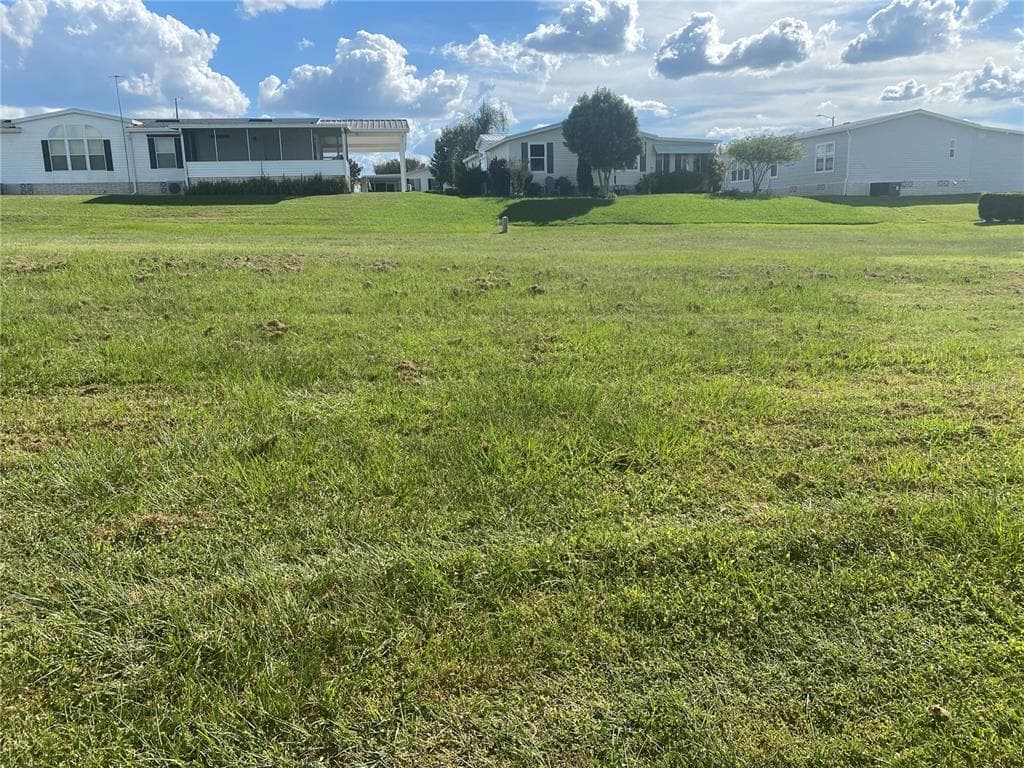 37107 NEUKOM AVENUE ZEPHYRHILLS, FL 33541