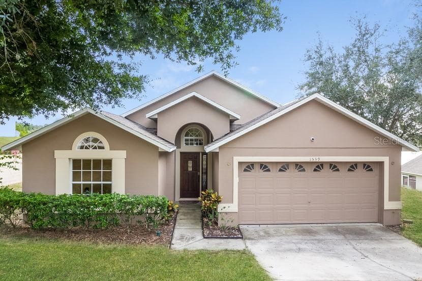 1539 NIGHTFALL DRIVE CLERMONT, FL 34711