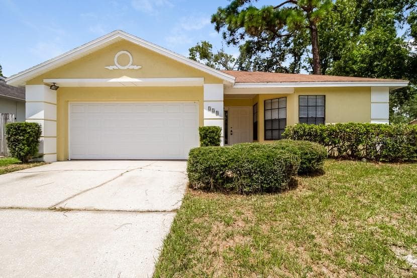 338 HEARTH LANE CASSELBERRY, FL 32707