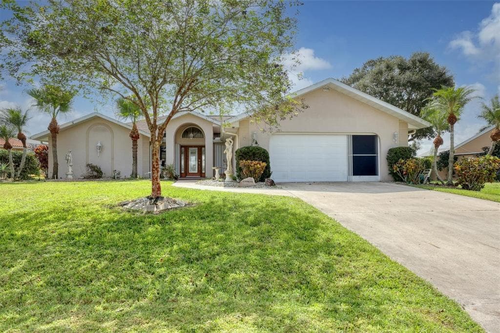 11725 SW DALLAS DRIVE S LAKE SUZY, FL 34269