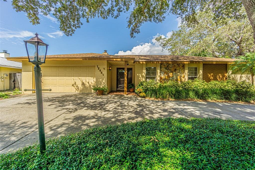 12441 93RD AVENUE SEMINOLE, FL 33772