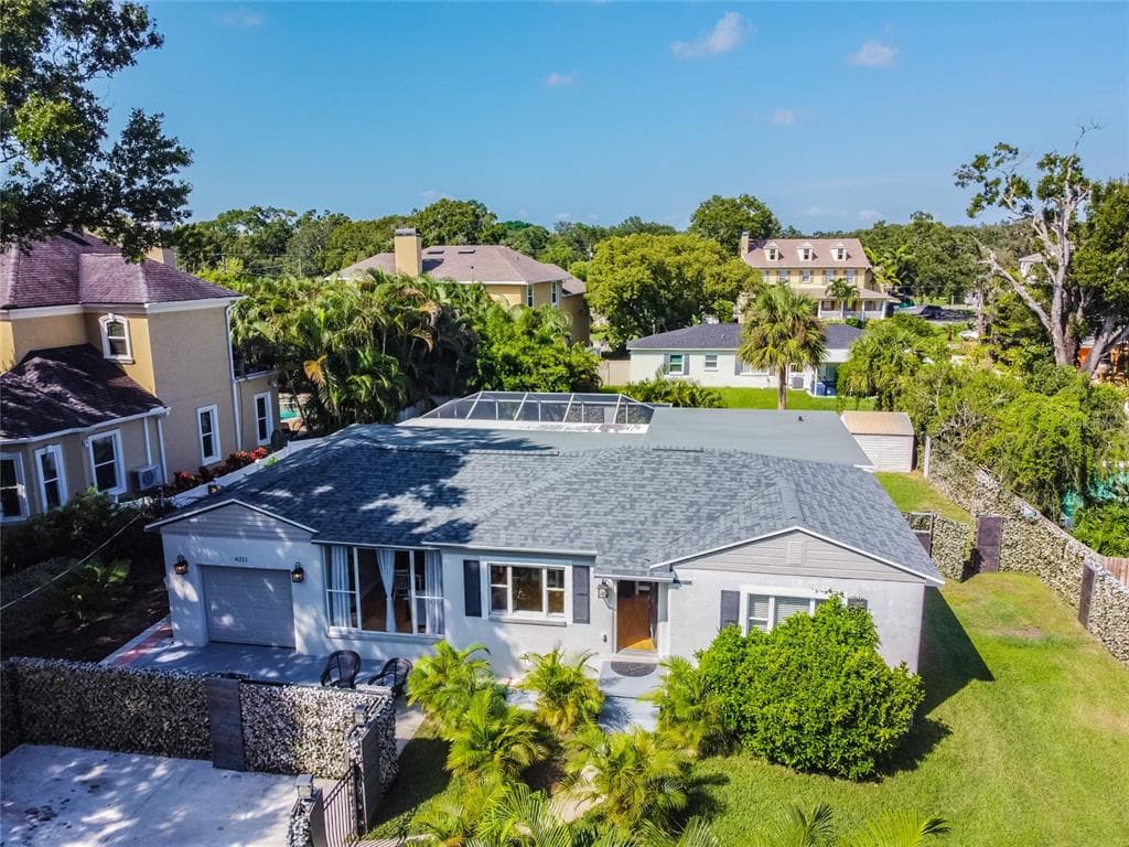 6211 BAYSHORE BOULEVARD TAMPA, FL 33611