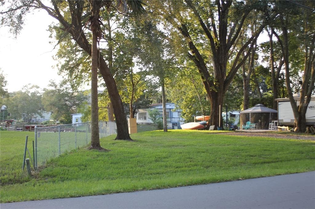RICHARD DRIVE WEEKI WACHEE, FL 34607