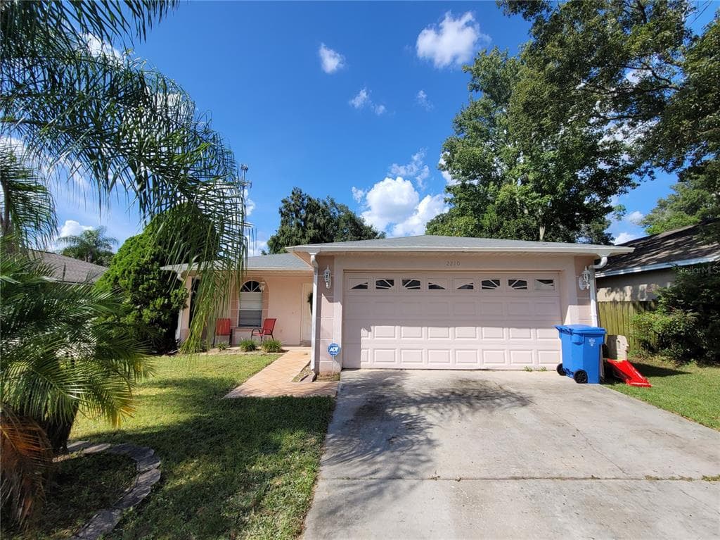 2210 RIDGEMORE DRIVE VALRICO, FL 33594