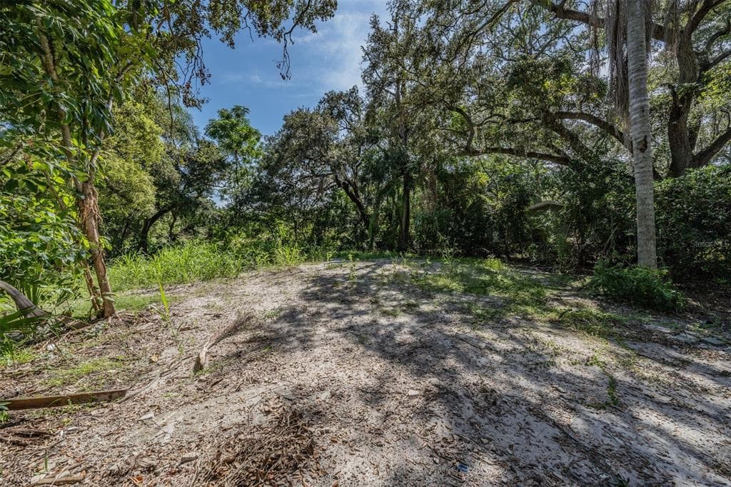 120 6TH STREET N SAFETY HARBOR, FL 34695