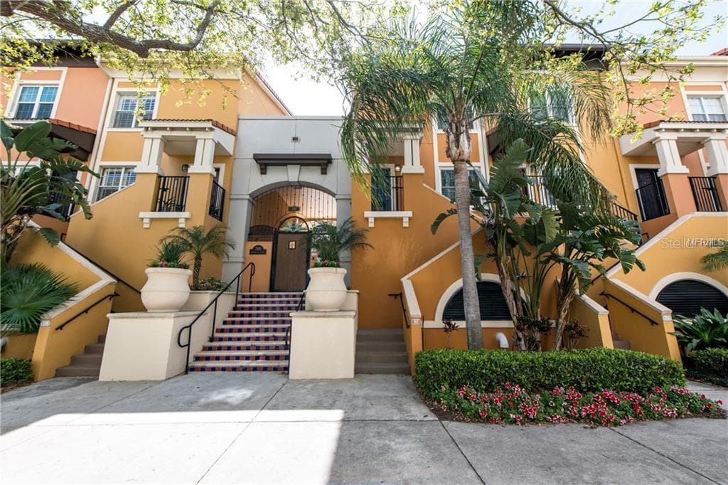 200 4TH AVENUE S UNIT 129 ST PETERSBURG, FL 33701