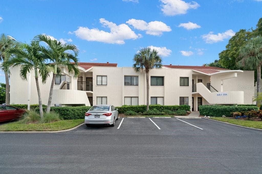 5724 LA PUERTA DEL SOL BOULEVARD UNIT 149 ST PETERSBURG, FL 33715