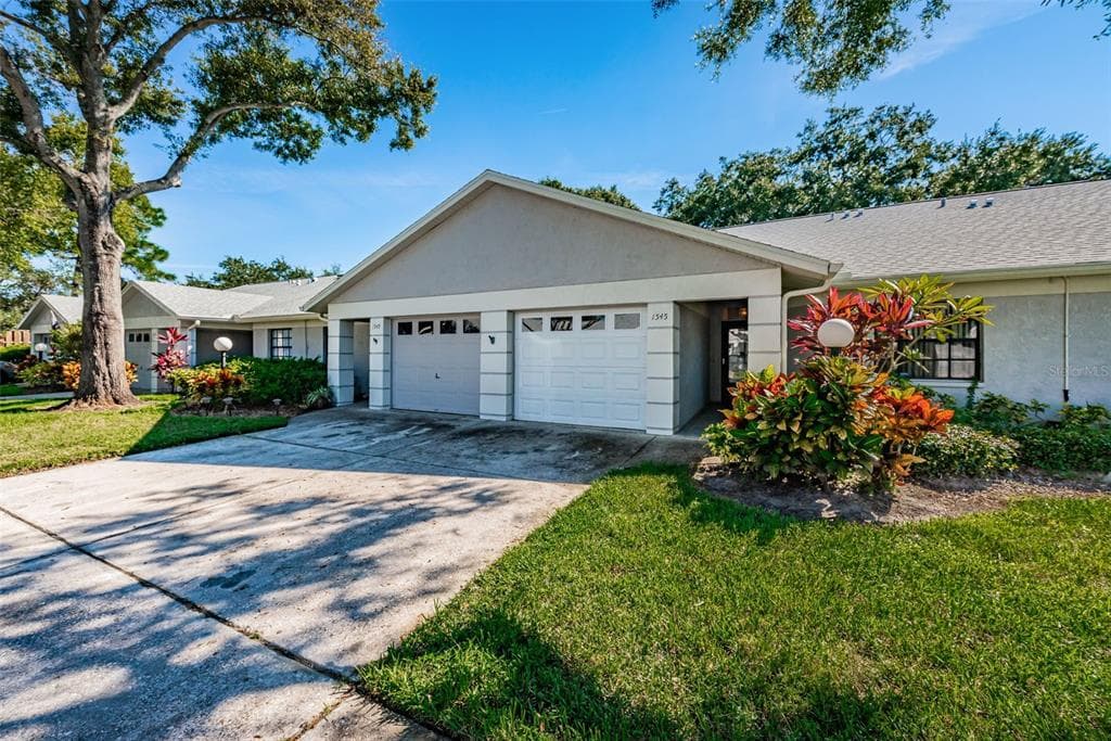 1545 LYNDA LANE UNIT 704 DUNEDIN, FL 34698