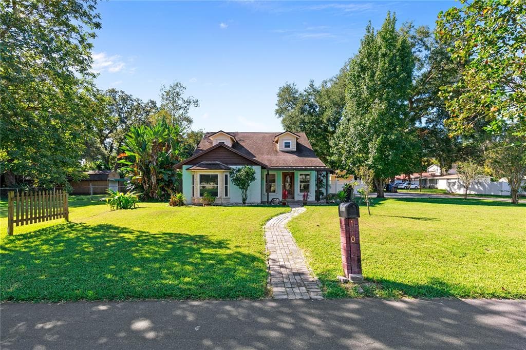 1703 MAIN STREET VALRICO, FL 33594